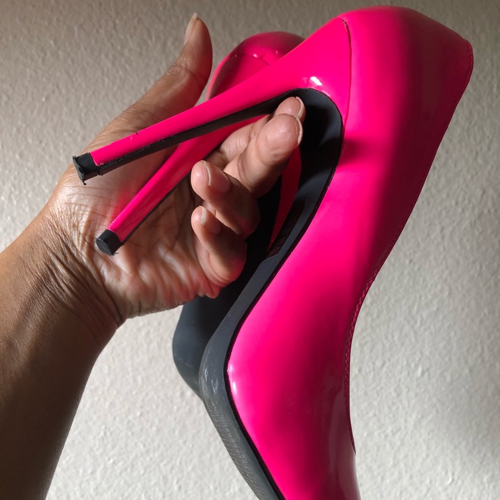 Heels - Picture 4 of 5
